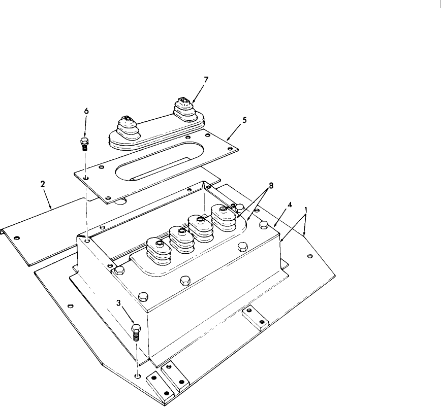 20D02 SHROUD ASSEMBLY & RELATED PARTS, 4 LEVERS, NORTH AMERICA